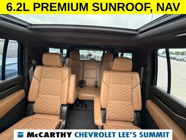 2022 Cadillac Escalade ESV Premium Luxury