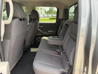 2024 Nissan Frontier SV