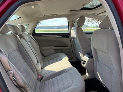 2020 Ford Fusion SE
