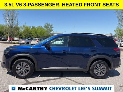 2025 Nissan Pathfinder SV