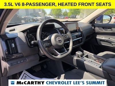 2025 Nissan Pathfinder SV