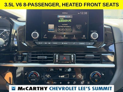 2025 Nissan Pathfinder SV