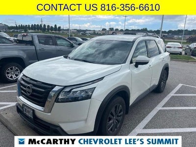 2022 Nissan Pathfinder SV