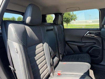 2024 Mitsubishi Outlander SE