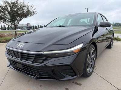 2024 Hyundai ELANTRA Limited
