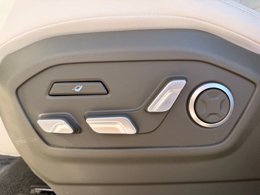 2025 Hyundai SANTA FE Calligraphy AWD