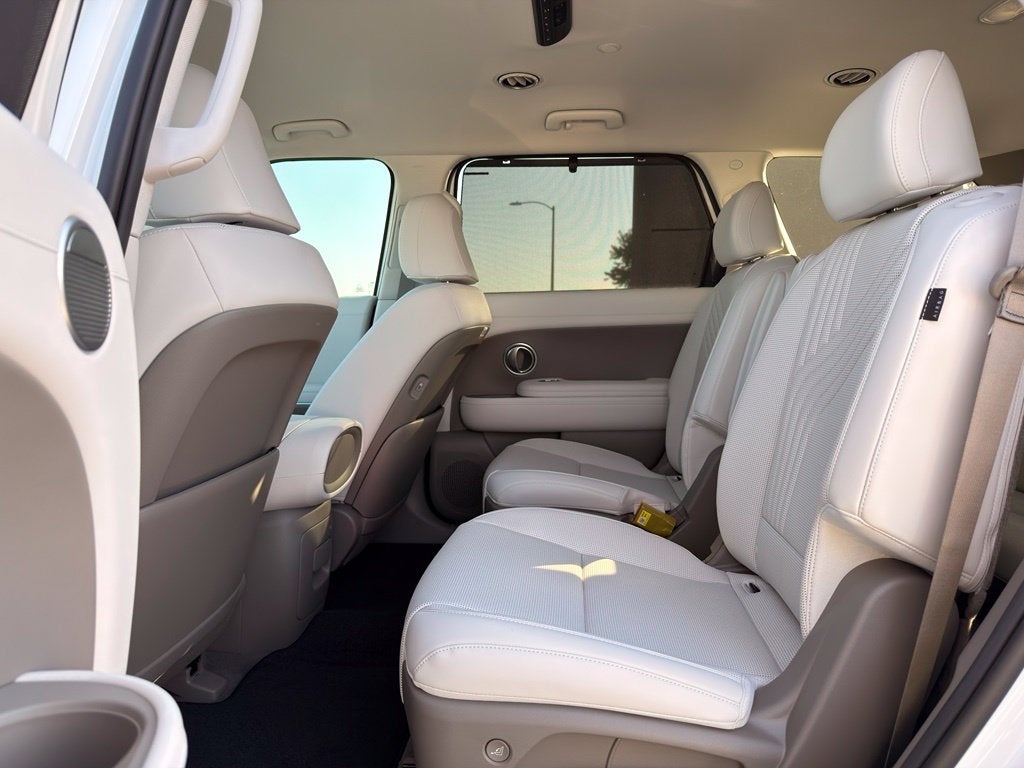 2027 Hyundai PALISADE HYBRID SEL 7 Passenger