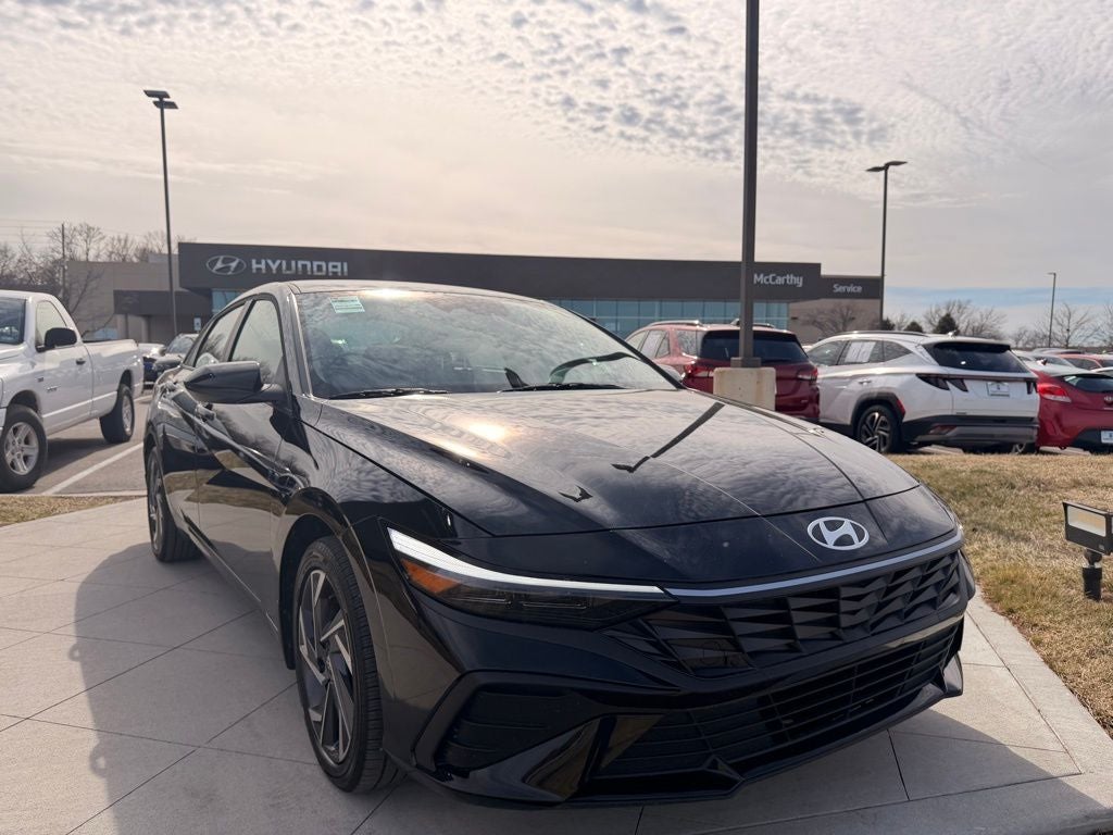 2025 Hyundai Elantra Blue - Photo 7