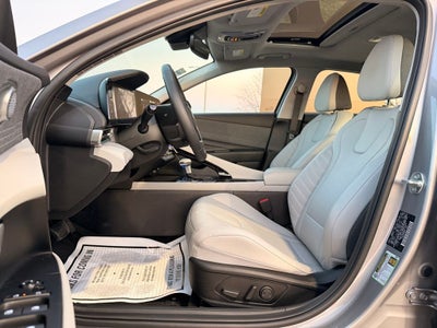 2025 Hyundai ELANTRA Limited