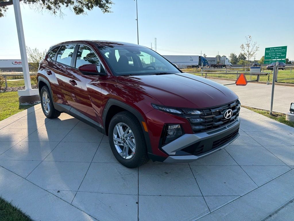 2026 Hyundai TUCSON SE