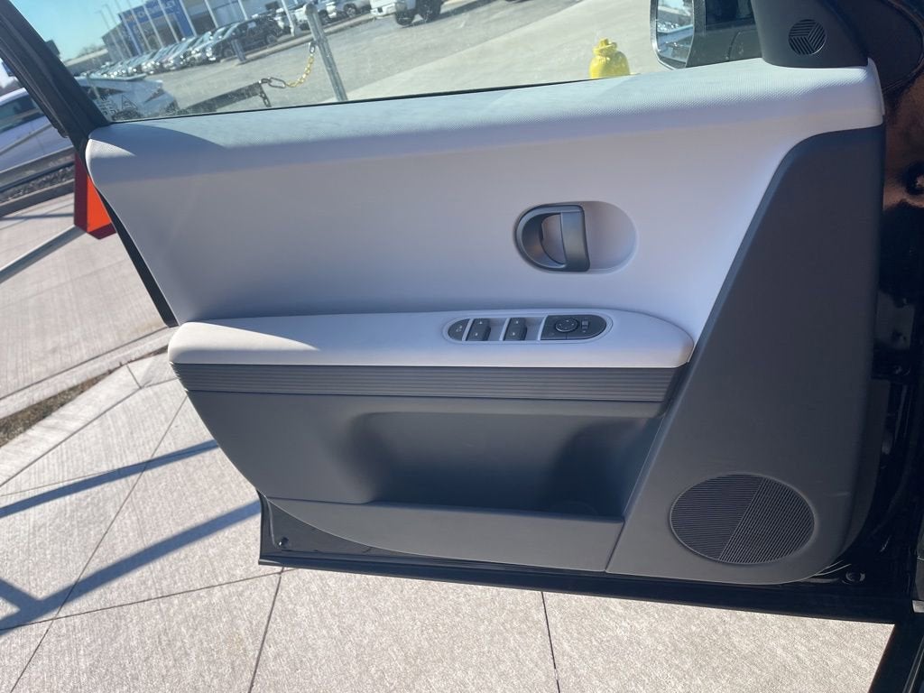 2026 Hyundai IONIQ 5 SE