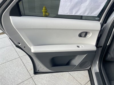 2026 Hyundai IONIQ 5 SE