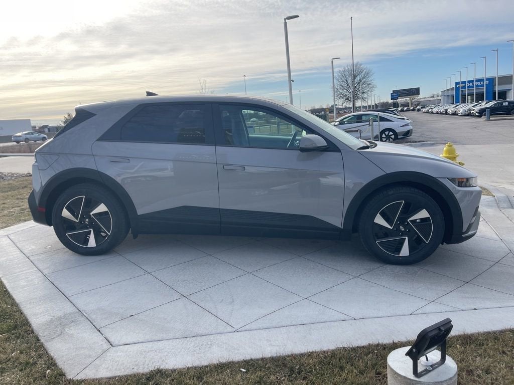 2026 Hyundai IONIQ 5 SE