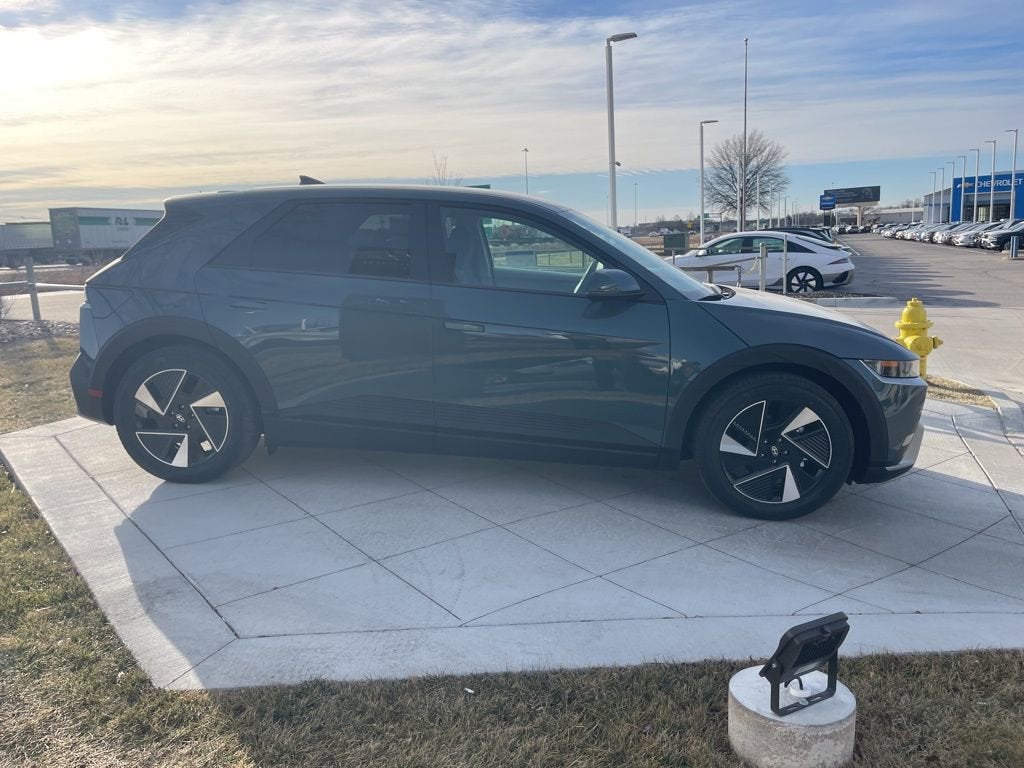 2026 Hyundai IONIQ 5 SE