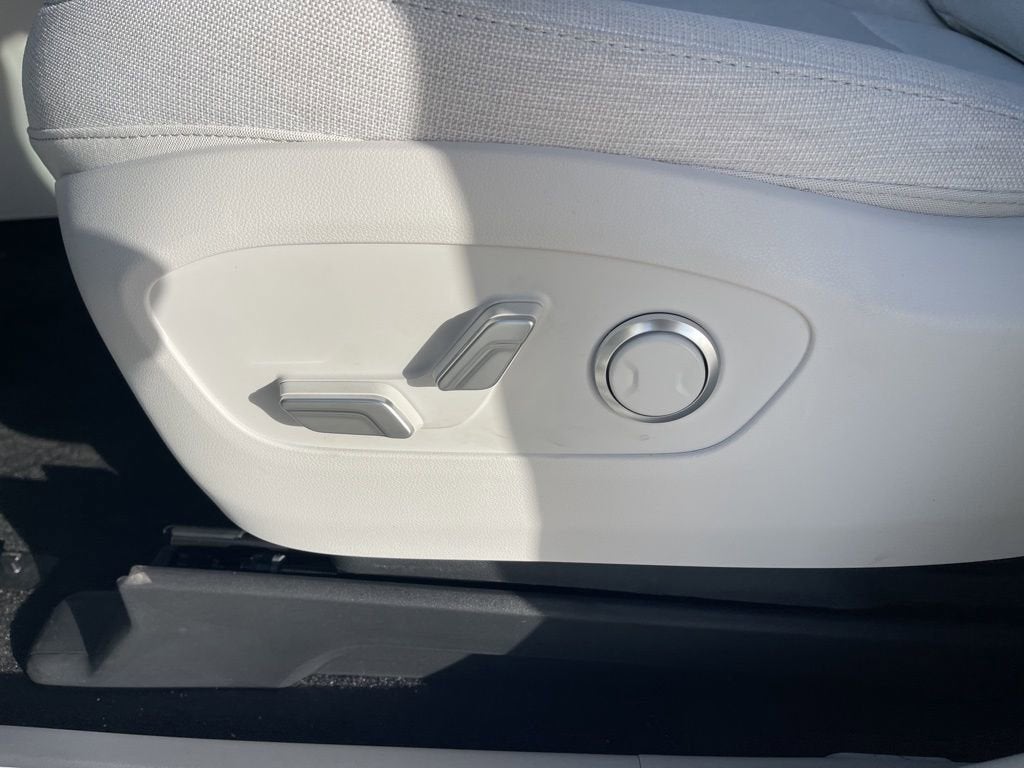 2026 Hyundai IONIQ 9 SE