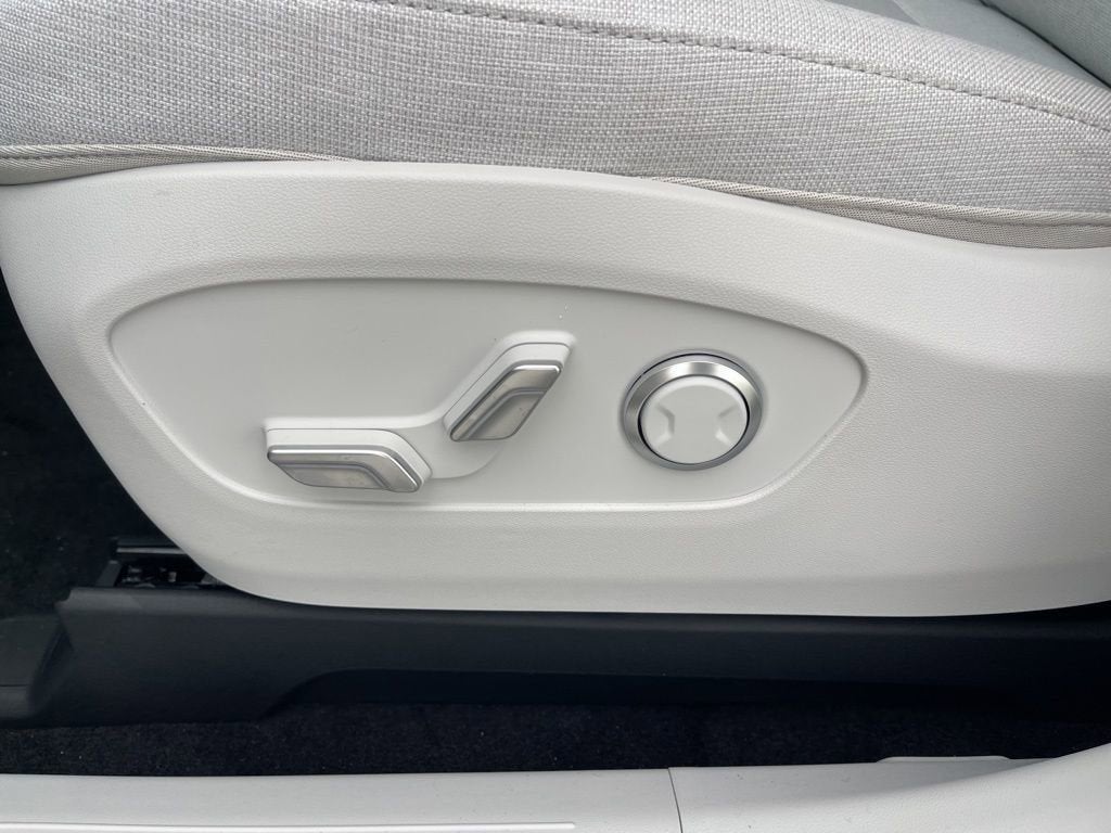 2026 Hyundai IONIQ 9 SE