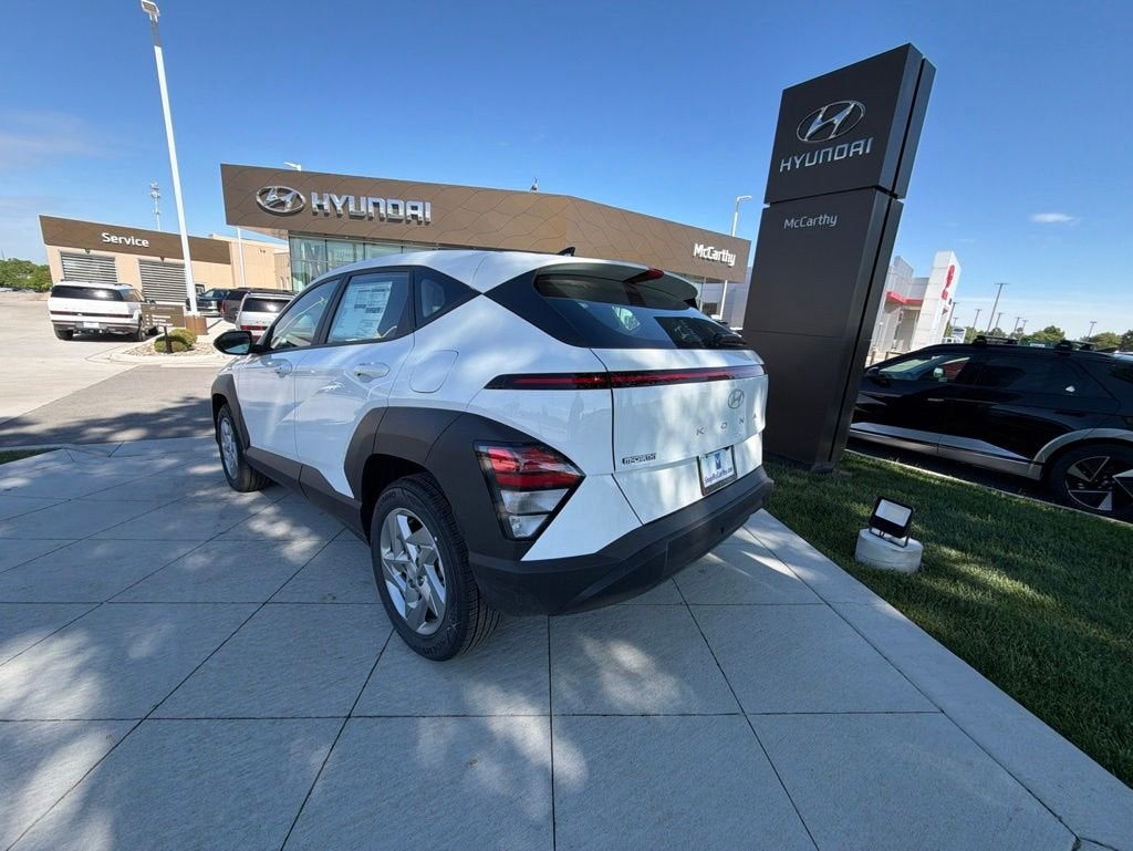 2026 Hyundai KONA SE
