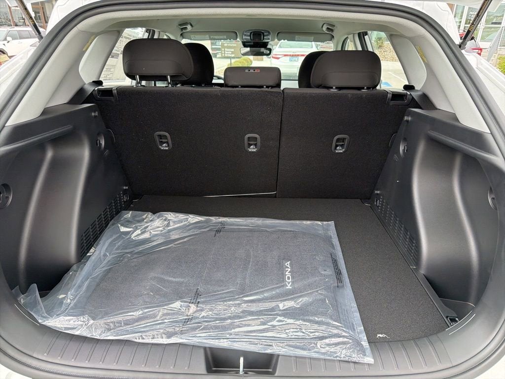 2026 Hyundai KONA SE