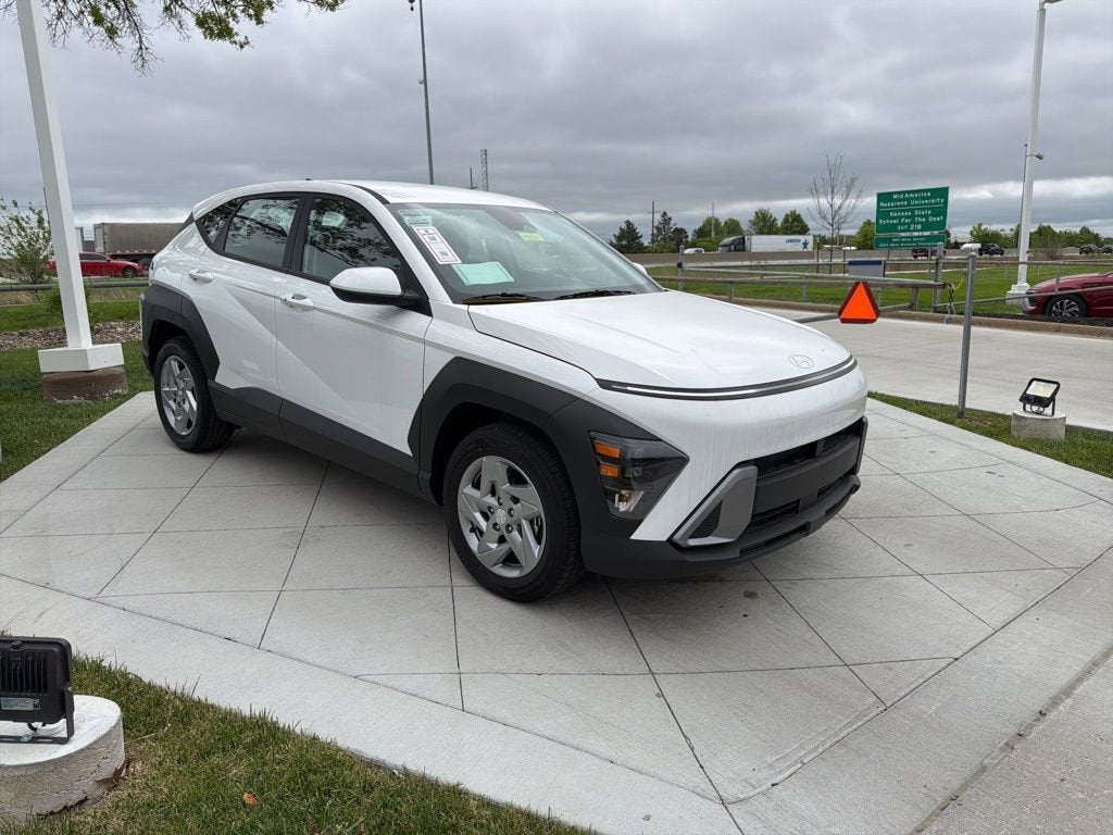 2026 Hyundai KONA SE