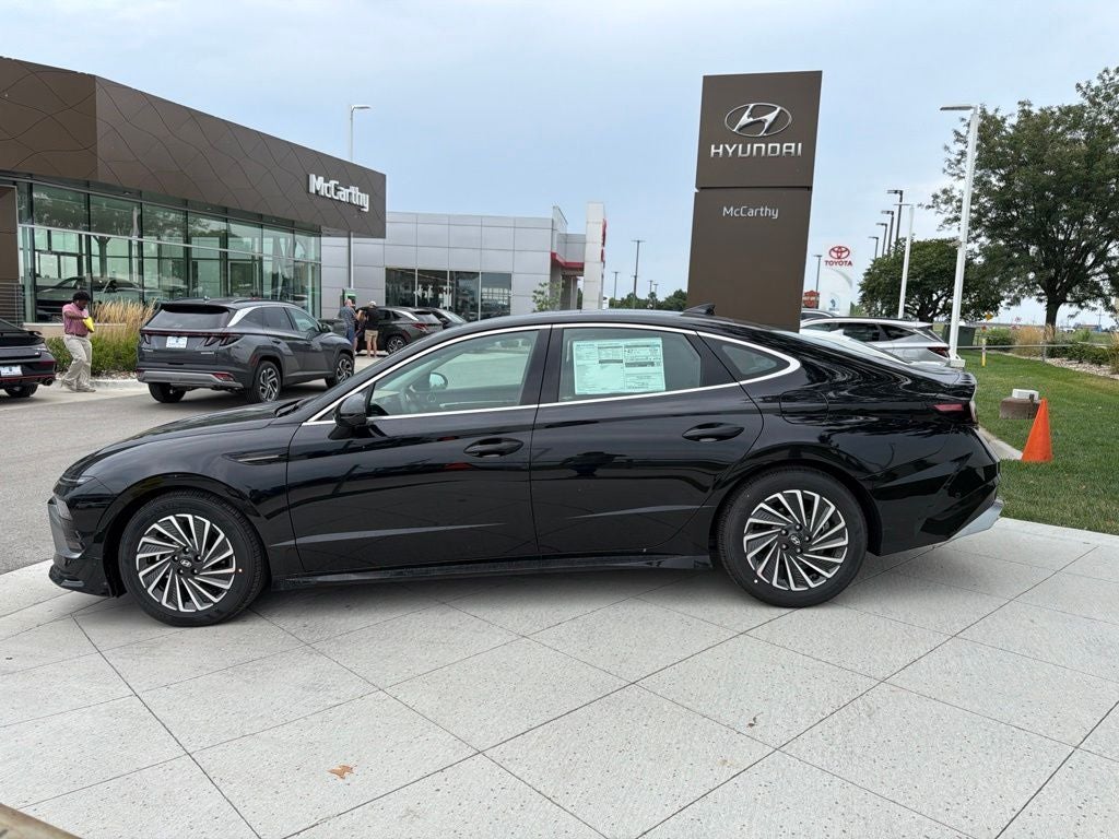 2026 Hyundai SONATA HYBRID Limited