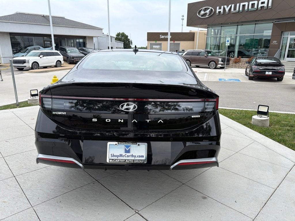2026 Hyundai SONATA HYBRID Limited