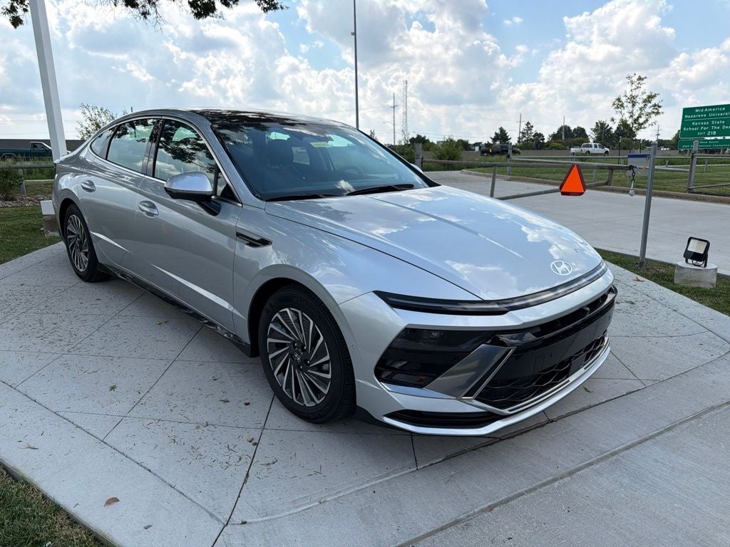 2026 Hyundai SONATA HYBRID Limited
