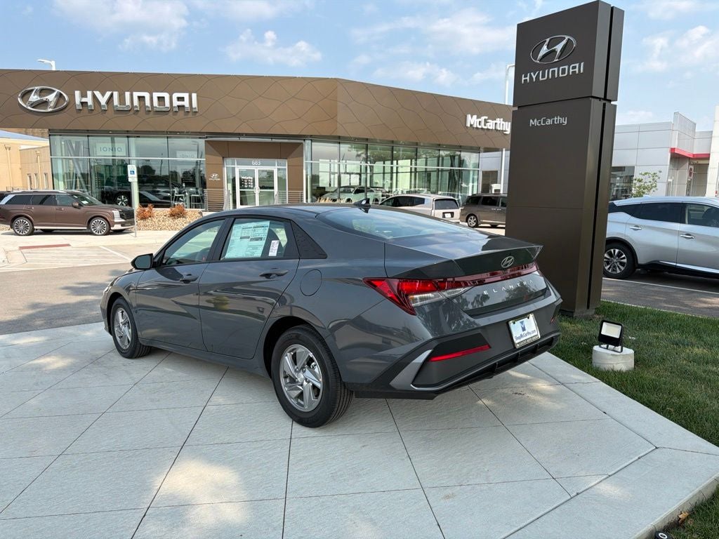 2026 Hyundai ELANTRA SE