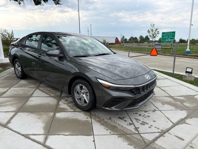 2026 Hyundai ELANTRA SE