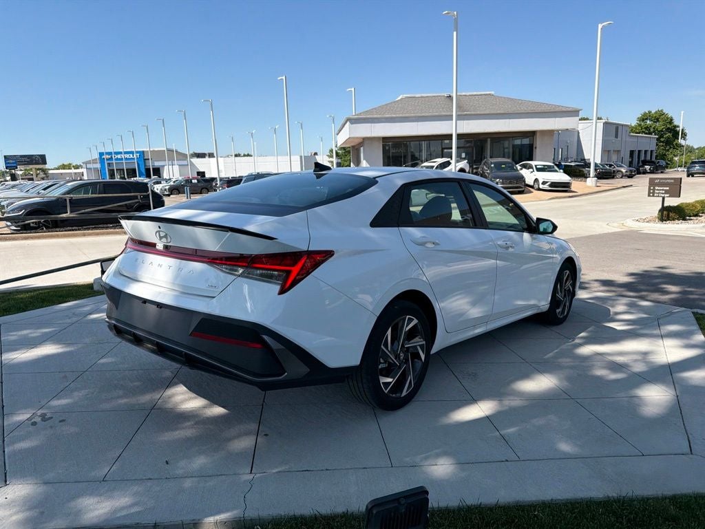 2025 Hyundai ELANTRA HYBRID SEL Sport