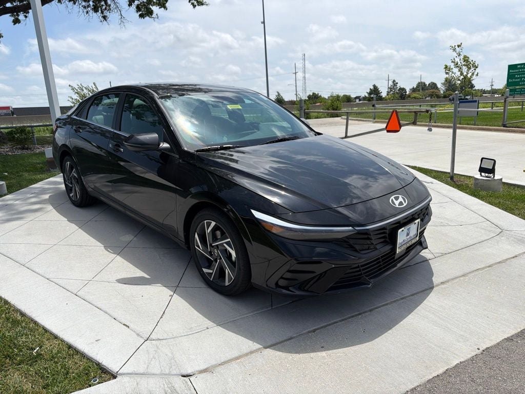 2026 Hyundai ELANTRA HYBRID Limited