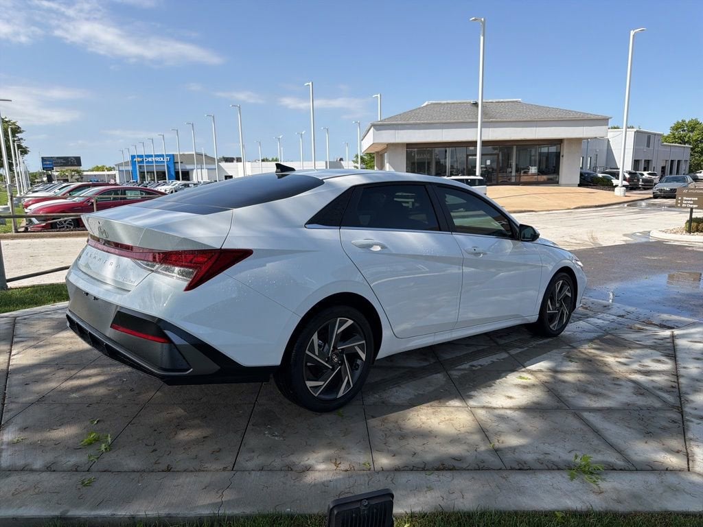 2026 Hyundai ELANTRA Limited