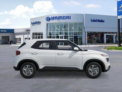 2026 Hyundai VENUE SE