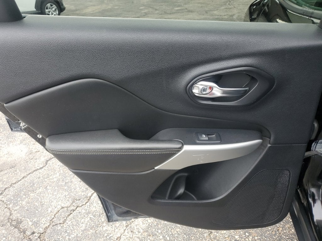 2018 Jeep Cherokee Latitude Plus