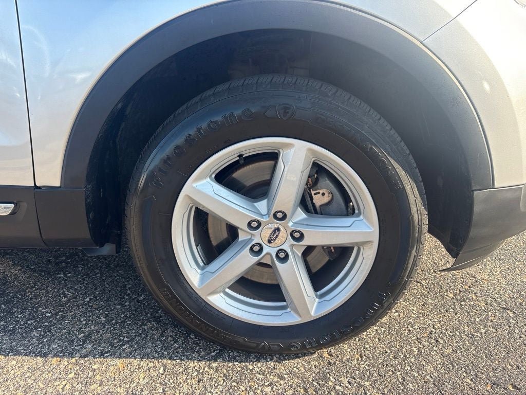 2017 Ford Explorer XLT - Photo 10