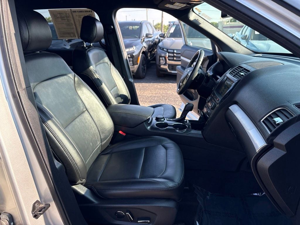 2017 Ford Explorer XLT - Photo 34