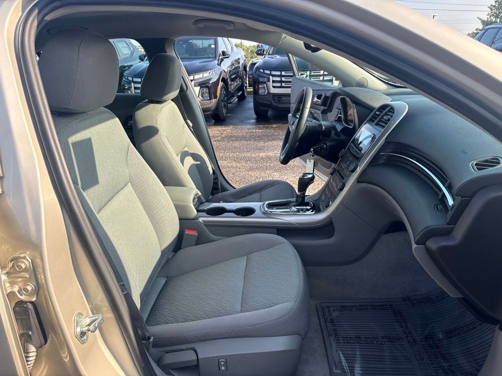 2013 Chevrolet Malibu LS 1LS