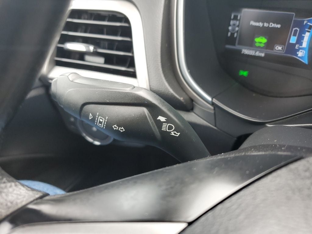 2019 Ford Fusion Hybrid SE - Photo 22
