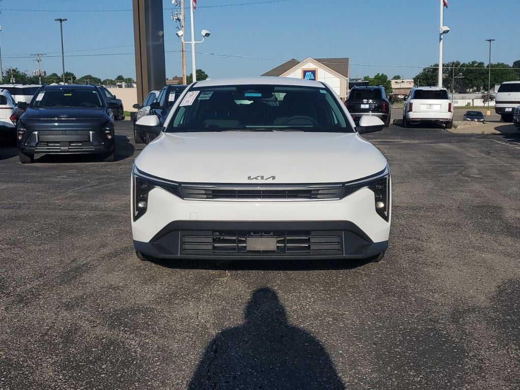 Used 2025 Kia K4 LXS with VIN 3KPFT4DE9SE048864 for sale in Kansas City