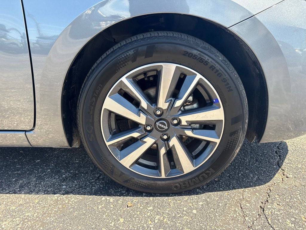 2025 Nissan Versa 1.6 SV