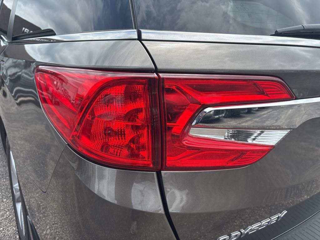 2018 Honda Odyssey EX-L - Photo 10
