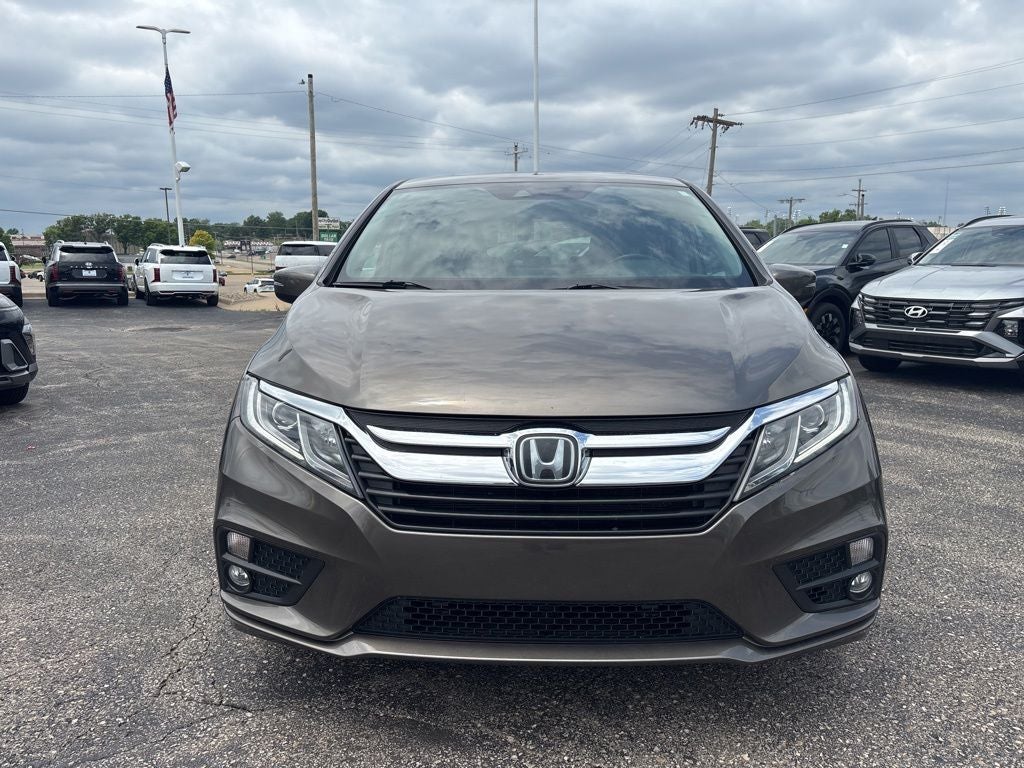 Used 2018 Honda Odyssey EX-L with VIN 5FNRL6H70JB109483 for sale in Kansas City