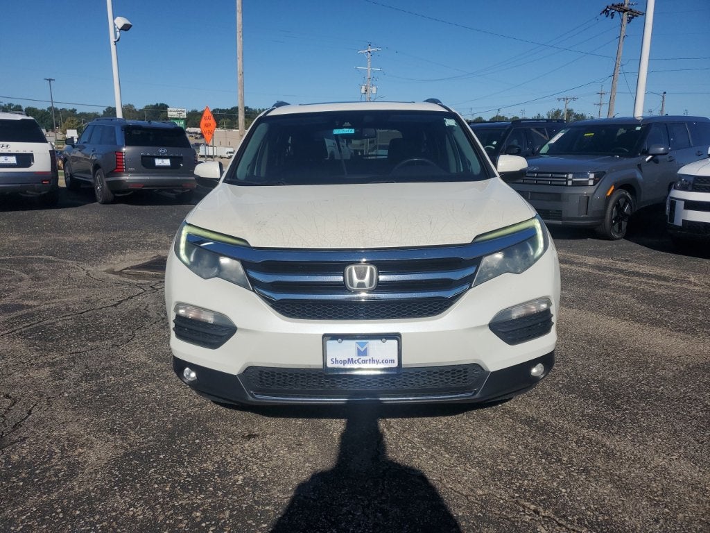 Used 2017 Honda Pilot Elite with VIN 5FNYF6H00HB011165 for sale in Kansas City