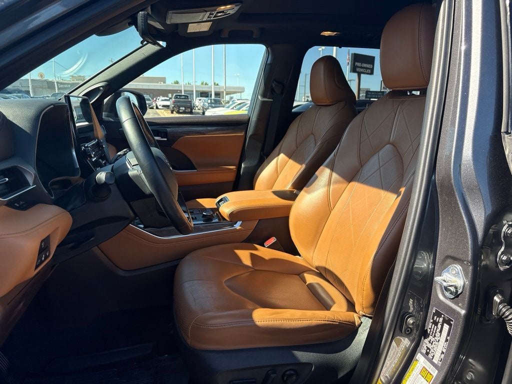 2021 Toyota Highlander Platinum