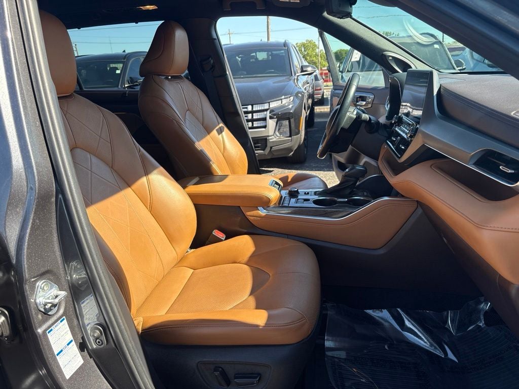 2021 Toyota Highlander Platinum