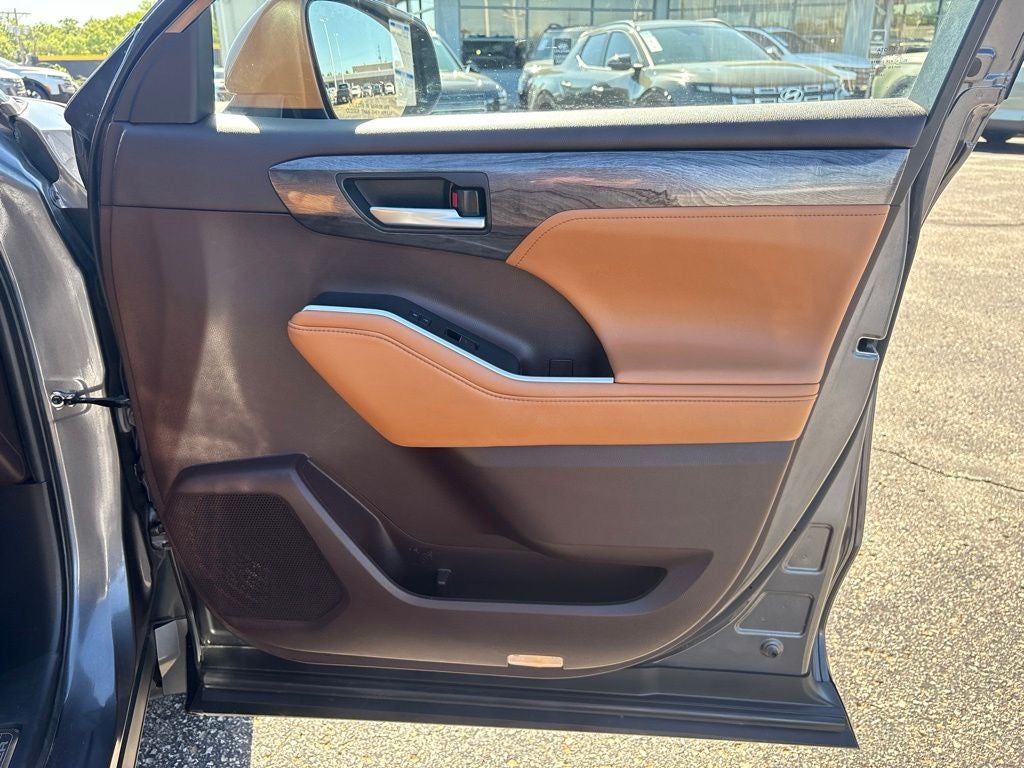 2021 Toyota Highlander Platinum