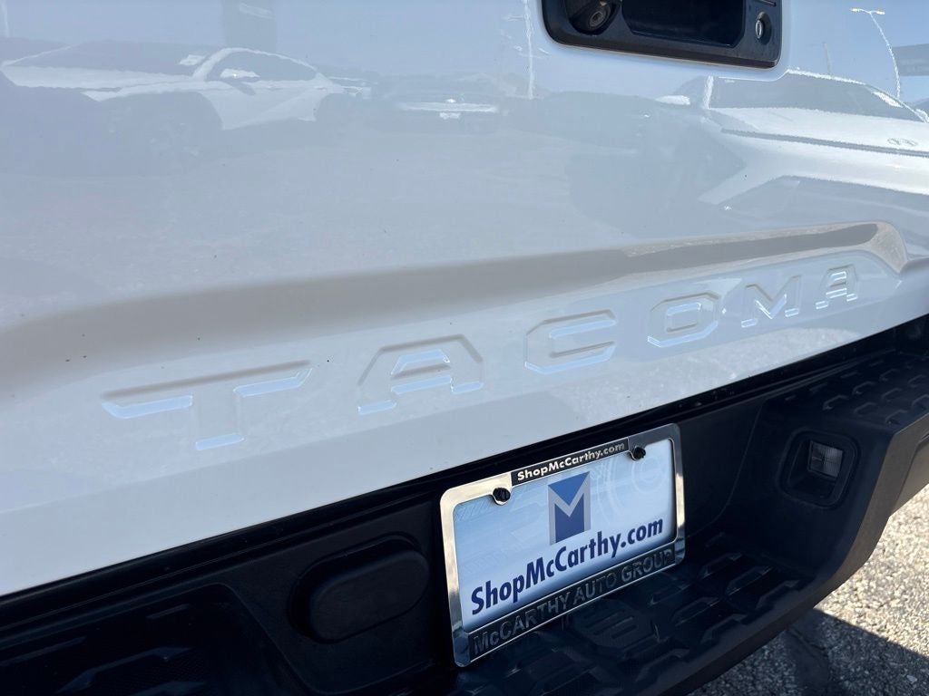 2016 Toyota Tacoma SR