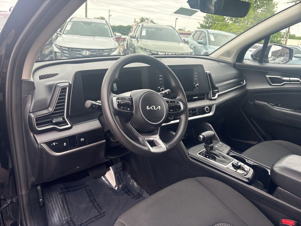 2025 Kia Sportage LX - Photo 13