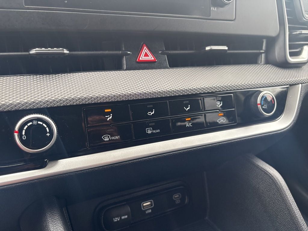 2025 Kia Sportage LX - Photo 20