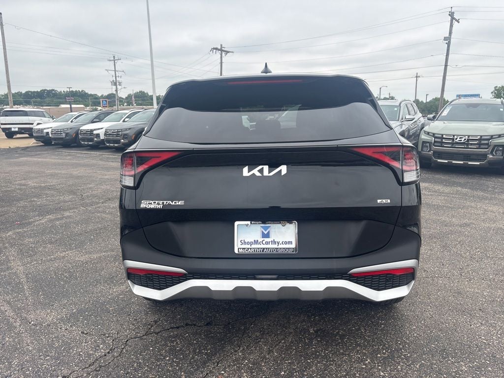2025 Kia Sportage LX - Photo 8