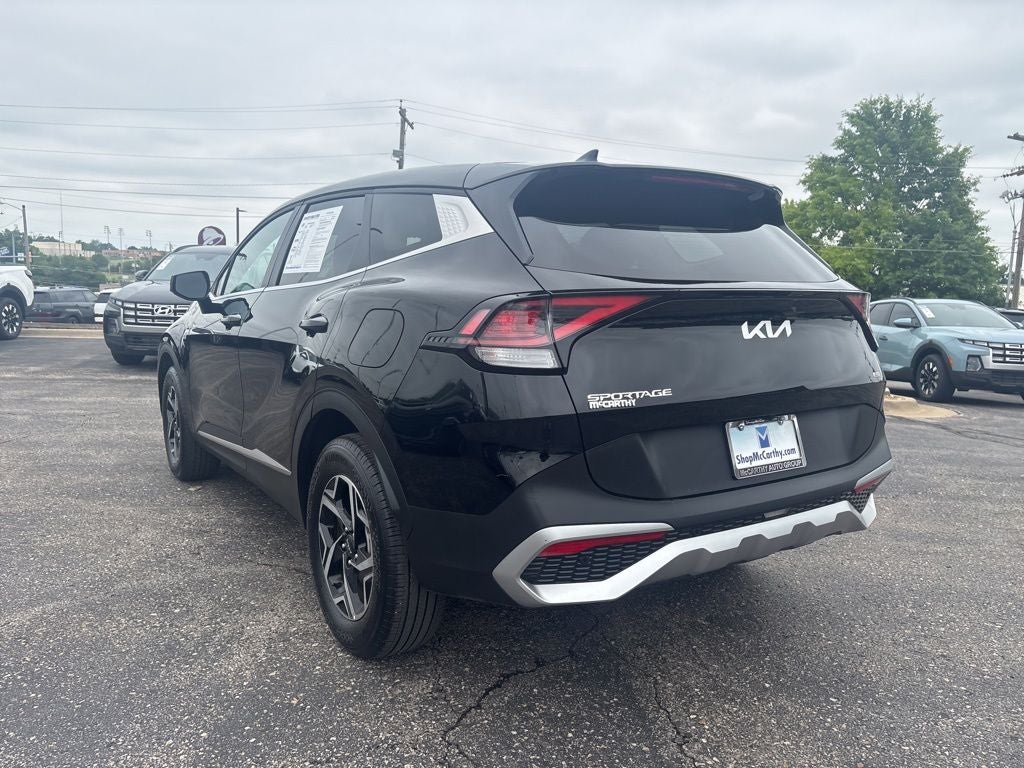 2025 Kia Sportage LX - Photo 9